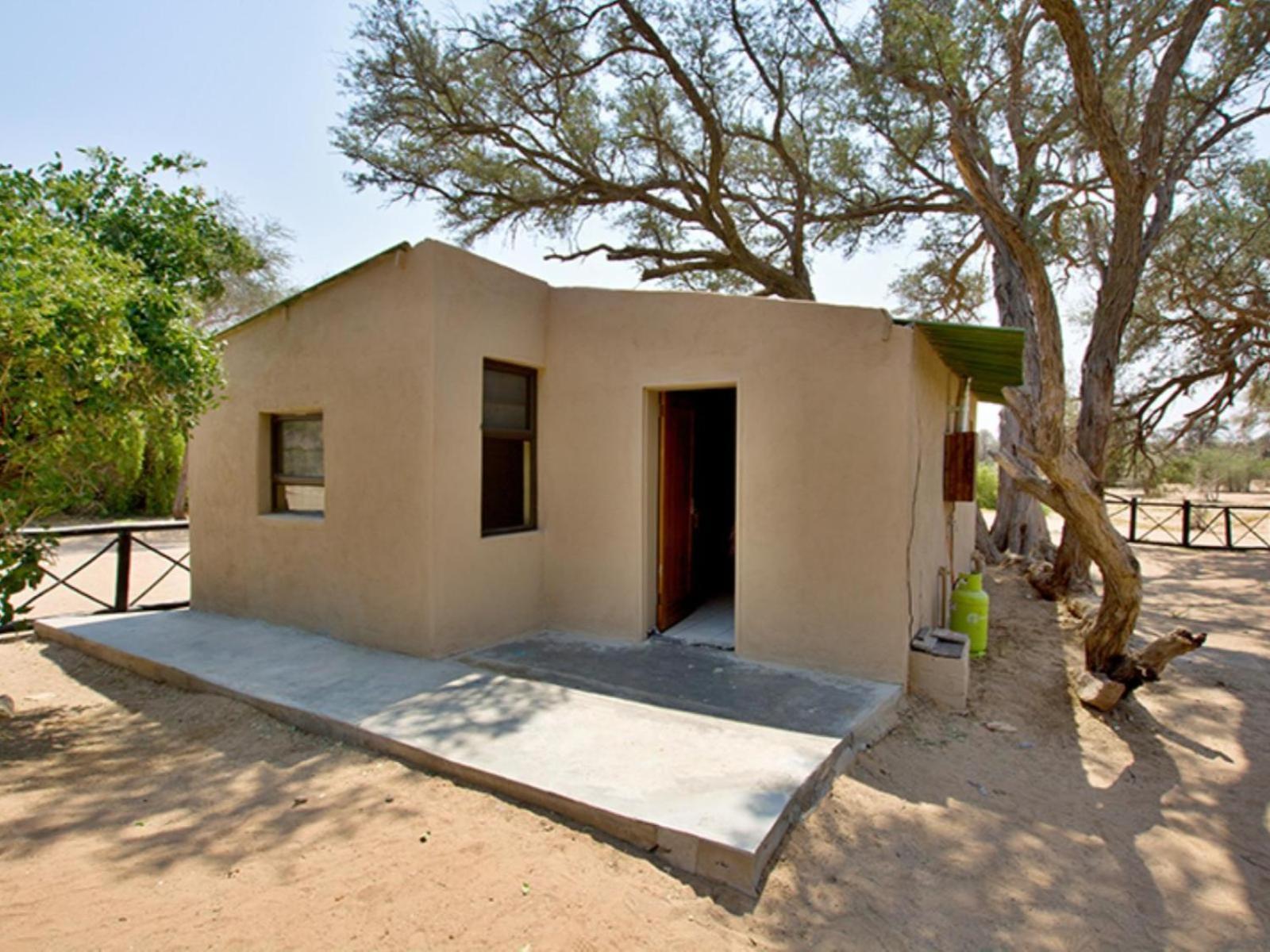 Brandberg White Lady Lodge Uis Buitenkant foto