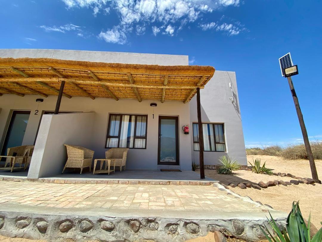 Brandberg White Lady Lodge Uis Buitenkant foto