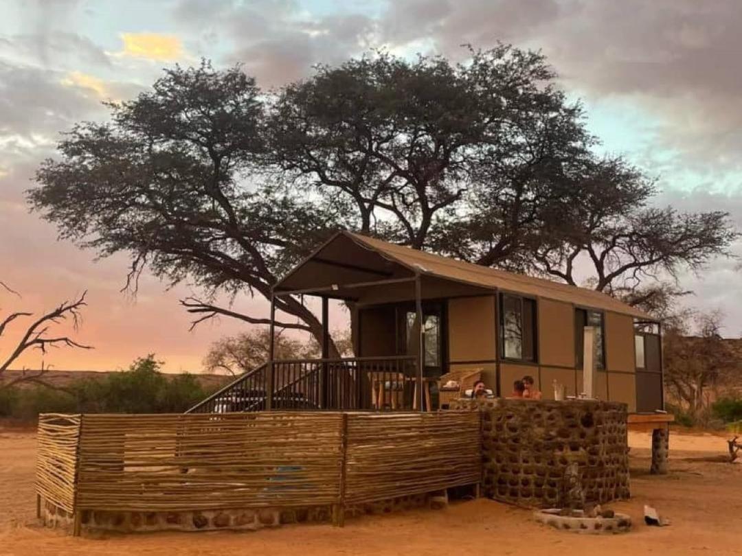 Brandberg White Lady Lodge Uis Buitenkant foto