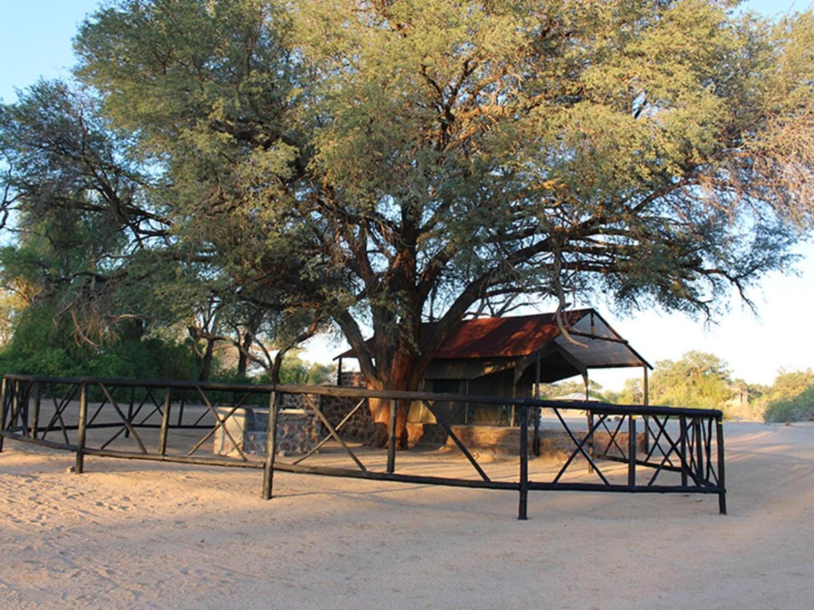 Brandberg White Lady Lodge Uis Buitenkant foto